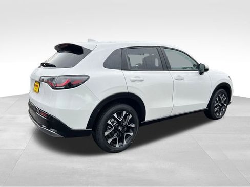 New 2026 Honda HR-V EX-L image 8