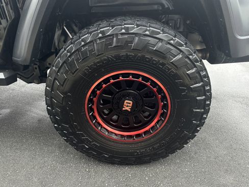 Used 2020 Jeep Gladiator Sport w/ Quick Order Package 24S image 36