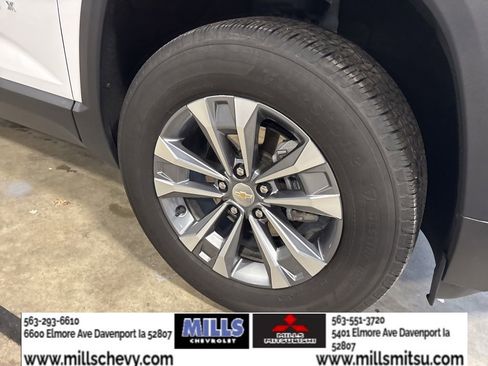 Used 2025 Chevrolet Equinox LT image 19