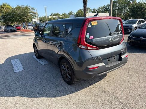 Used 2021 Kia Soul S FWD image 10