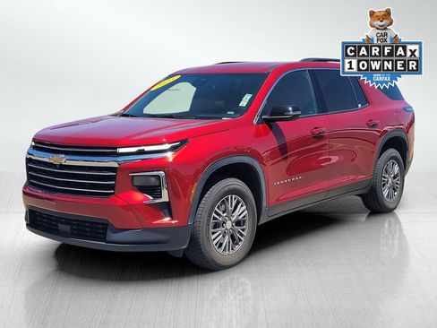 Used 2025 Chevrolet Traverse LT AWD/4WD image 8