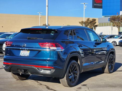 Used 2022 Volkswagen Atlas Cross Sport SE image 7