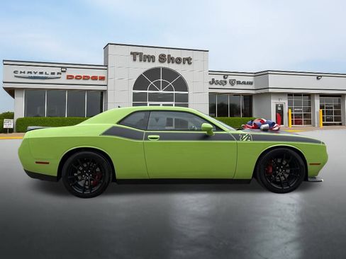 Used 2023 Dodge Challenger R/T w/ T/A Package image 6