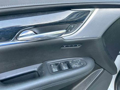 Used 2020 Cadillac XT5 Premium Luxury AWD/4WD image 27