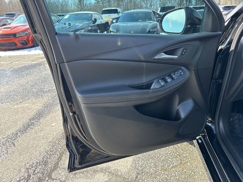 Used 2024 Buick Encore GX Sport Touring image 23