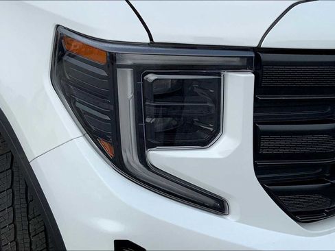 New 2025 GMC Sierra 1500 Pro w/ Graphite Edition image 13