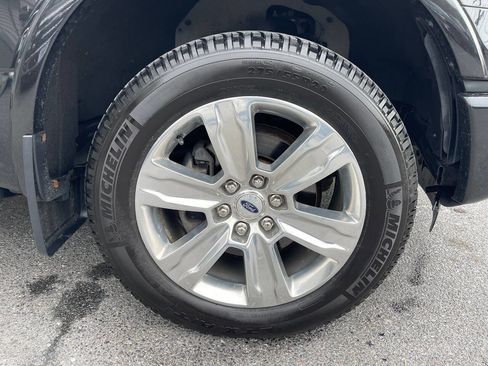 Used 2015 Ford F150 Platinum w/ Equipment Group 701A Luxury image 11