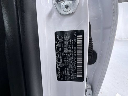 Used 2023 Hyundai Kona Limited AWD/4WD image 18