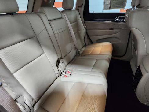 Used 2019 Jeep Grand Cherokee Limited w/ Luxury Group II image 22