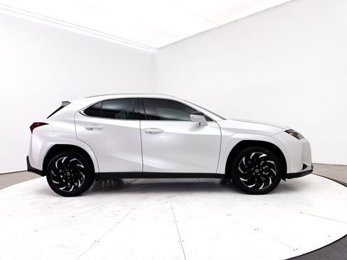 Used 2025 Lexus UX 300h FWD w/ Accessory Package (Z1) image 38