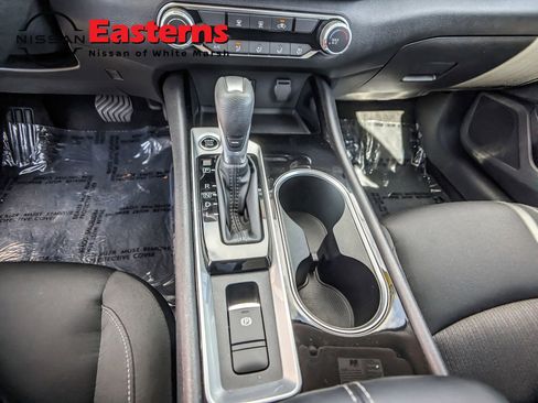 Used 2024 Nissan Altima 2.5 SV AWD/4WD image 13