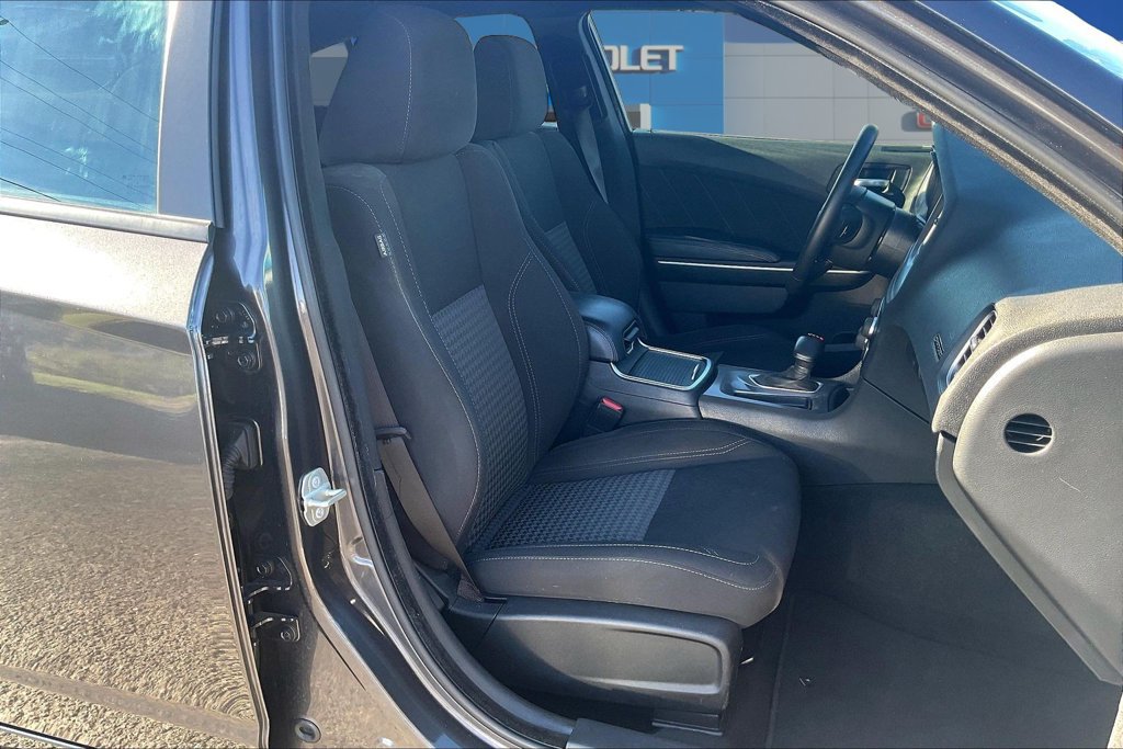 Used 2023 Dodge Charger SXT w/ Cold Weather Package RWD image 28