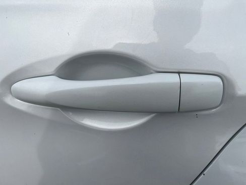 Used 2018 Nissan Kicks SR w/ Exterior Package FWD image 17