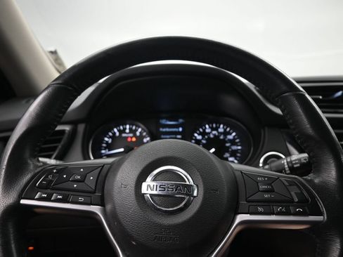 Used 2017 Nissan Rogue SV w/ Midnight Edition AWD/4WD image 13