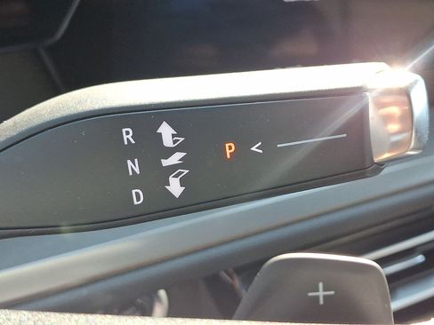 Certified 2024 Chevrolet Traverse LT AWD/4WD image 12