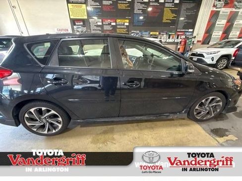 Used 2016 Scion iM FWD image 1
