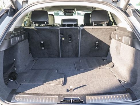 Used 2024 Land Rover Range Rover Velar S image 24