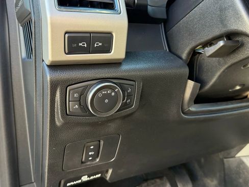 Used 2021 Ford F250 Lariat image 16