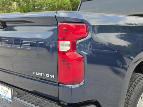Used 2022 Chevrolet Silverado 1500 Custom RWD image 8