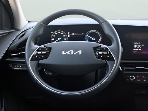 Used 2024 Kia Niro Wind FWD image 16