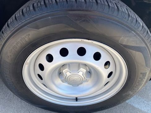 Used 2023 Ford Maverick XL FWD image 28