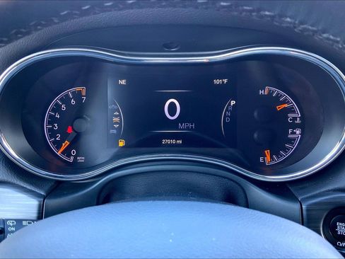 Used 2021 Jeep Grand Cherokee Laredo X image 24