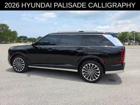 Used 2026 Hyundai Palisade Calligraphy FWD image 5