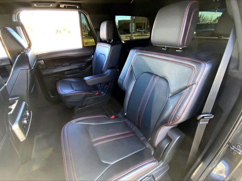Used 2024 Ford Expedition Limited image 20