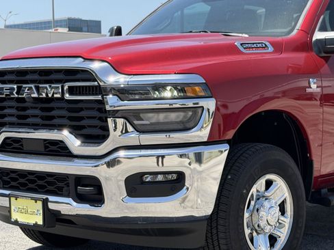 Used 2025 RAM 2500 Tradesman AWD/4WD image 8