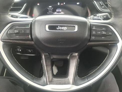 Certified 2022 Jeep Grand Cherokee L Limited image 22
