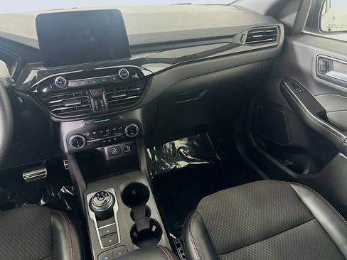 Used 2024 Ford Escape ST-Line image 19