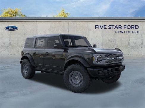 New 2025 Ford Bronco Badlands image 1