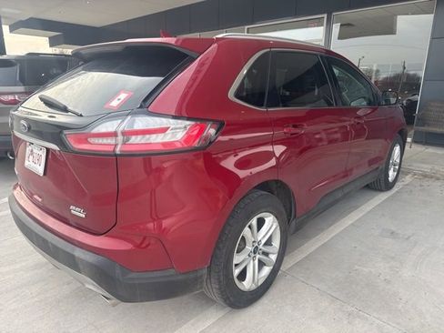 Used 2019 Ford Edge SEL w/ Equipment Group 201A image 4
