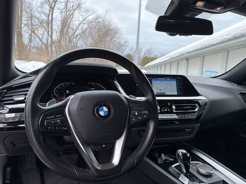 Used 2022 BMW Z4 sDrive30i w/ Driving Assistance Package image 11
