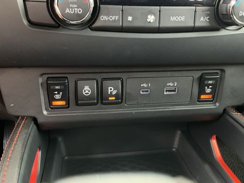 Used 2026 Nissan Frontier PRO-4X AWD/4WD image 26