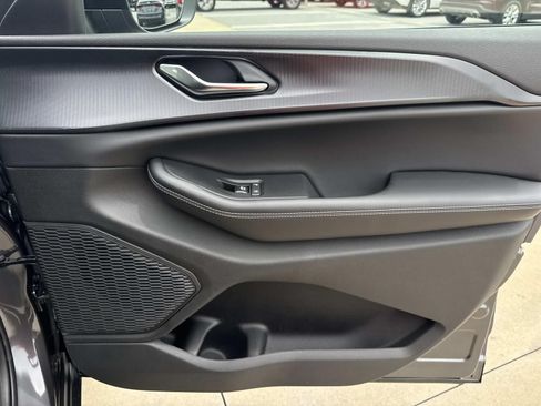 New 2026 Jeep Grand Cherokee Laredo RWD image 13