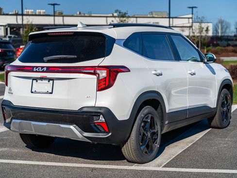 New 2026 Kia Seltos EX w/ EX Sunroof Package AWD/4WD image 5