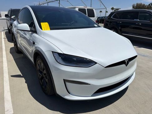 Used 2025 Tesla Model X AWD/4WD image 3