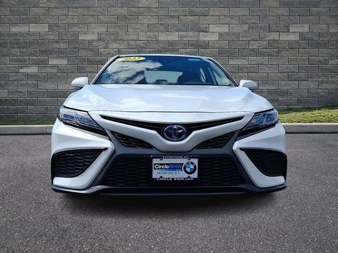 Used 2024 Toyota Camry SE FWD image 2