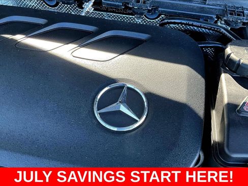 Used 2025 Mercedes-Benz GLB 250 image 38