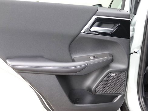 New 2026 Mitsubishi Outlander ES image 21