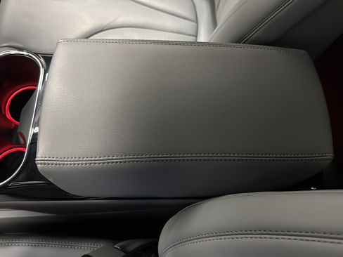 Used 2023 Lincoln Nautilus Reserve AWD/4WD image 20