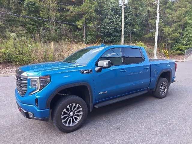 Used 2023 GMC Sierra 1500 AT4 w/ AT4 Premium Package AWD/4WD image 6