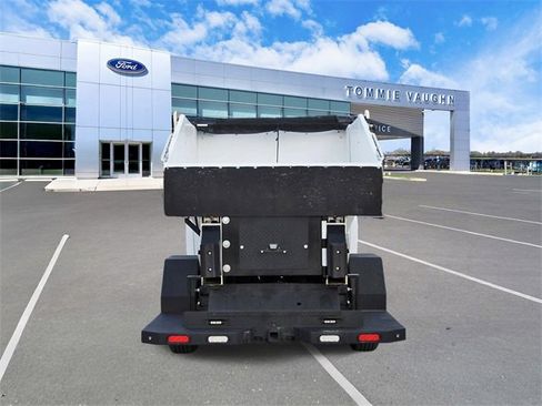 Used 2023 Ford F250 XL image 3