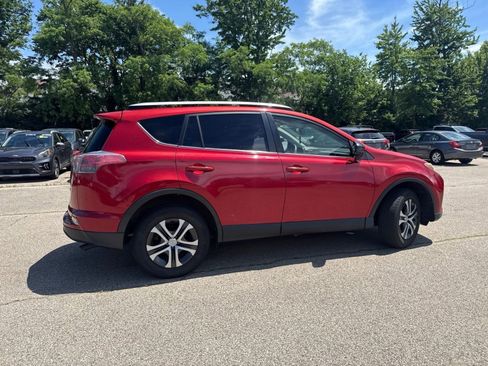 Used 2016 Toyota RAV4 LE FWD image 31