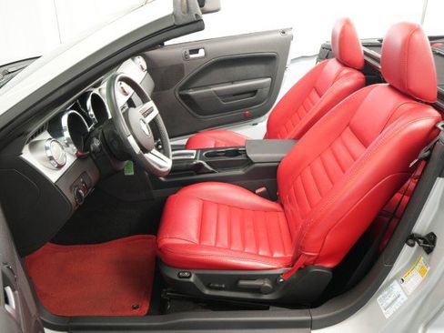 Used 2006 Ford Mustang GT image 29