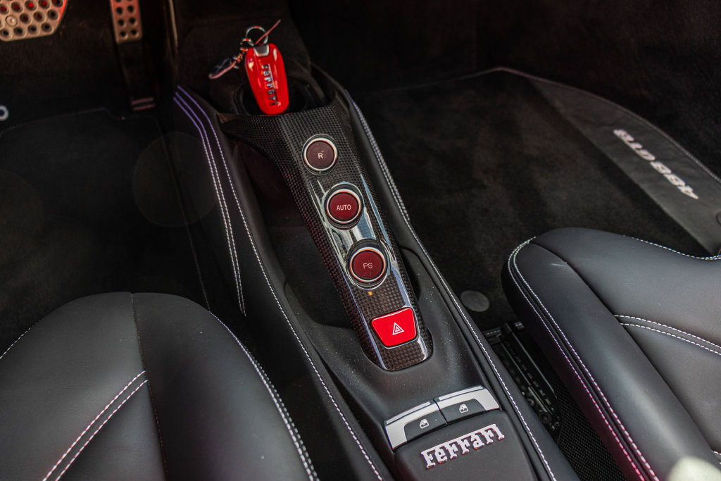 Certified 2018 Ferrari 488 GTB RWD image 5