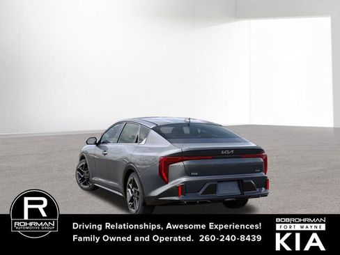 New 2025 Kia K4 GT-Line image 5
