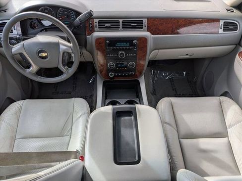 Used 2014 Chevrolet Silverado 2500 LTZ w/ LTZ Plus Package image 18