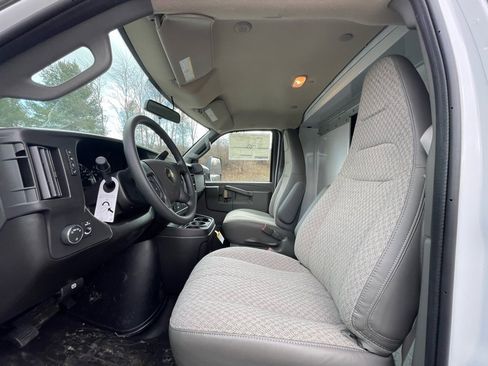New 2026 Chevrolet Express 3500 w/ Power Convenience Package image 41